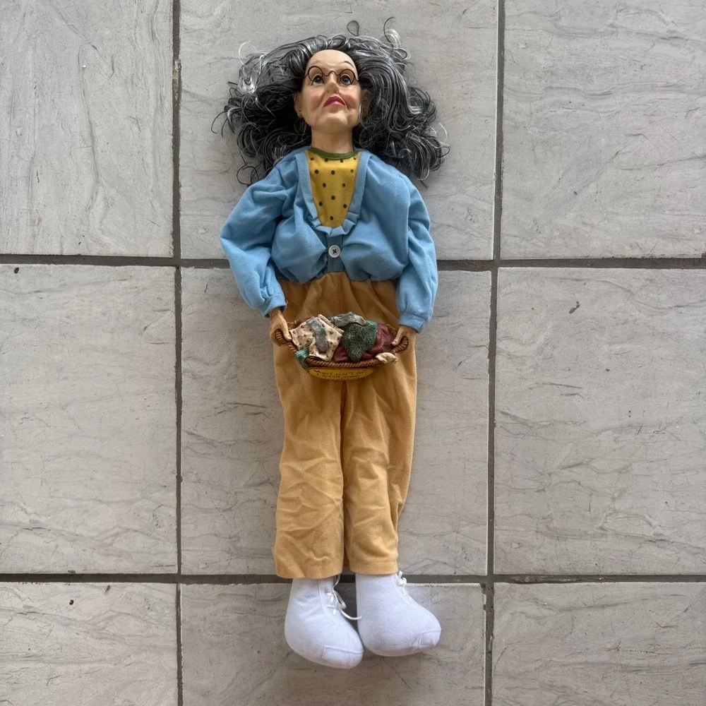 Collections Etc Humorous Laundry Shelf Sitter Doll Grandma WMG 09 Novelty Decor